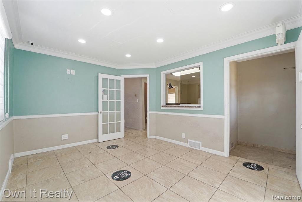 7247 Schaefer Road, Dearborn, MI 48126 — Photo 19