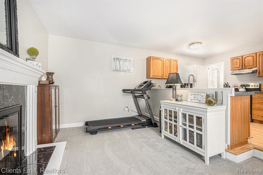 39805 Hillary Drive, Canton, MI 48187 — Photo 9