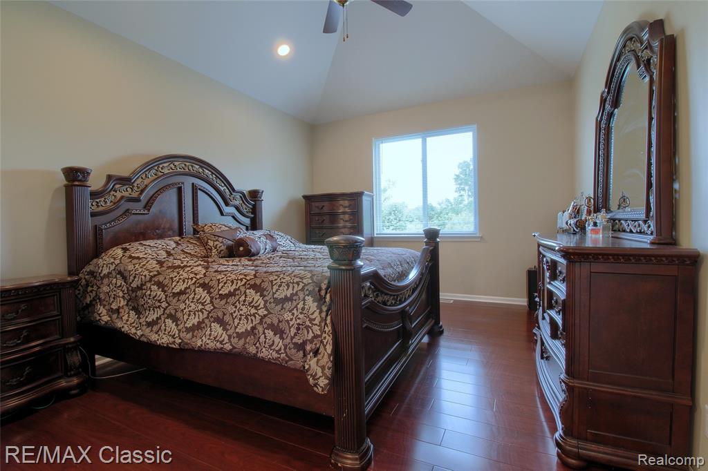 761 Nissen Court, Wixom, MI 48393 — Photo 24