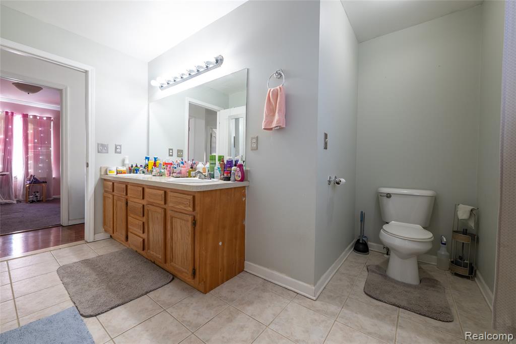 1750 E Woodruff Avenue, Hazel Park, MI 48030 — Photo 13