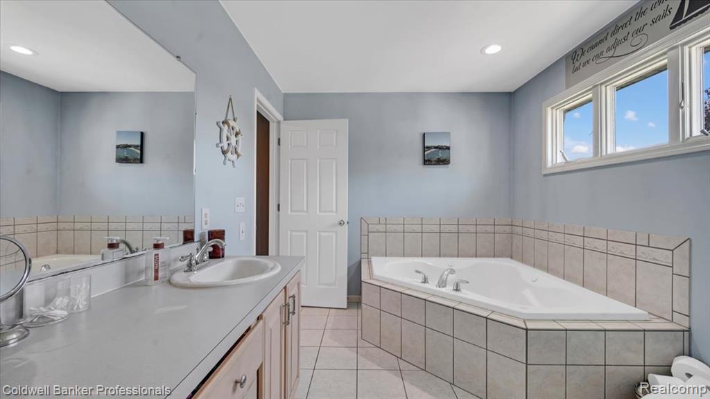 5554 Sandy Lane, Columbiaville, MI 48421 — Photo 21