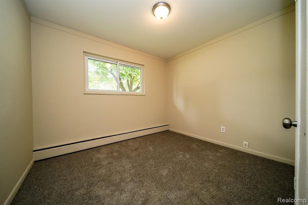 46269 HULING Street, Shelby Twp, MI 48317 — Photo 21