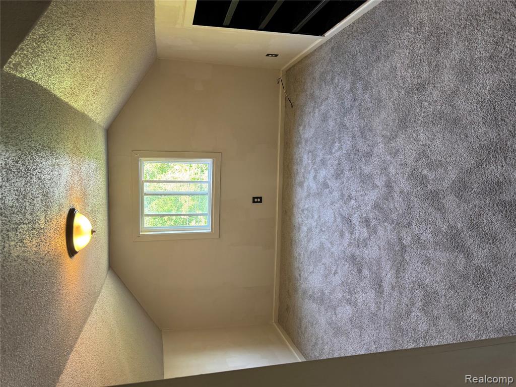 6380 Rosemont Avenue, Detroit, MI 48228 — Photo 14