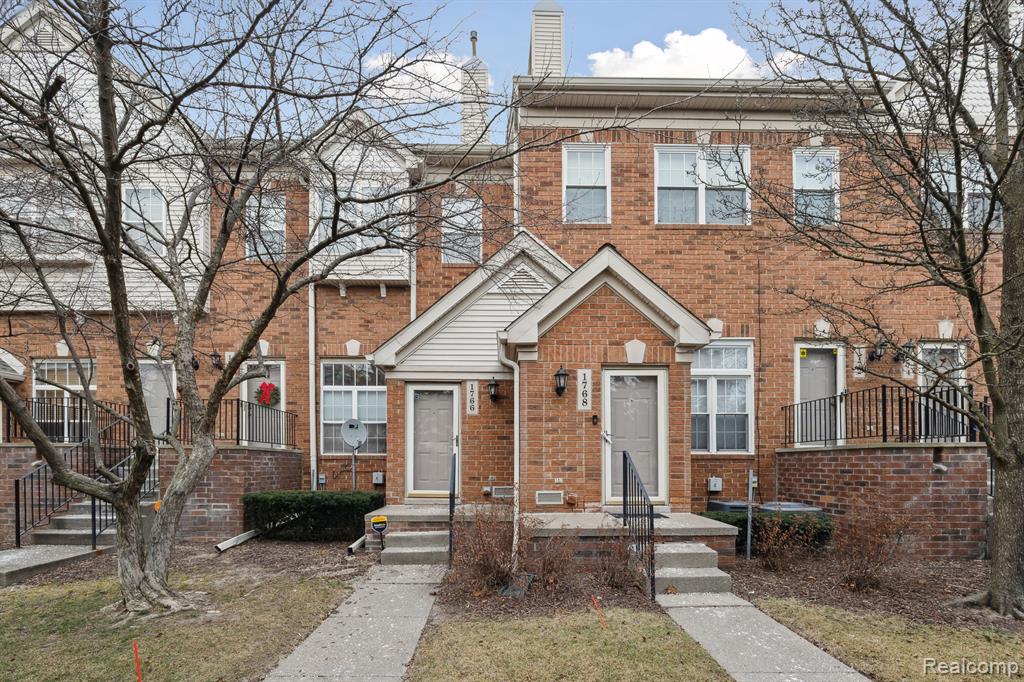 1766 CAMPAU FARMS Circle, 57-15, Detroit, MI 48207 — front exterior