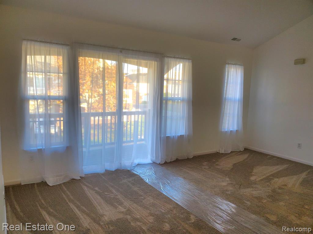 23061 FAIRLANE Boulevard, N-27, Woodhaven, MI 48183 — Photo 4