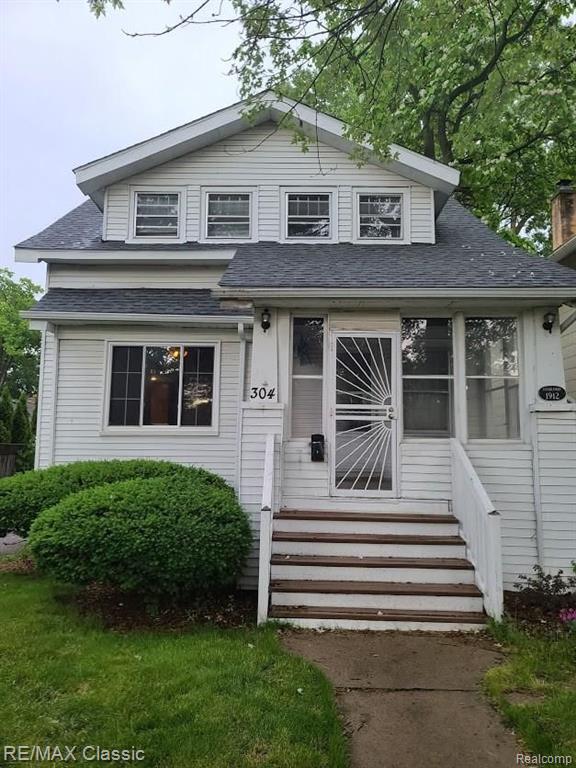 304 BAKER Street - Photo 4