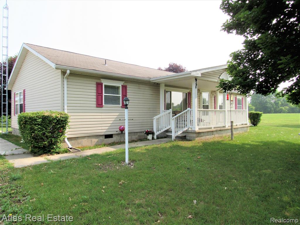 78 W BARNES Road, Fostoria, MI 48435 — Photo 2