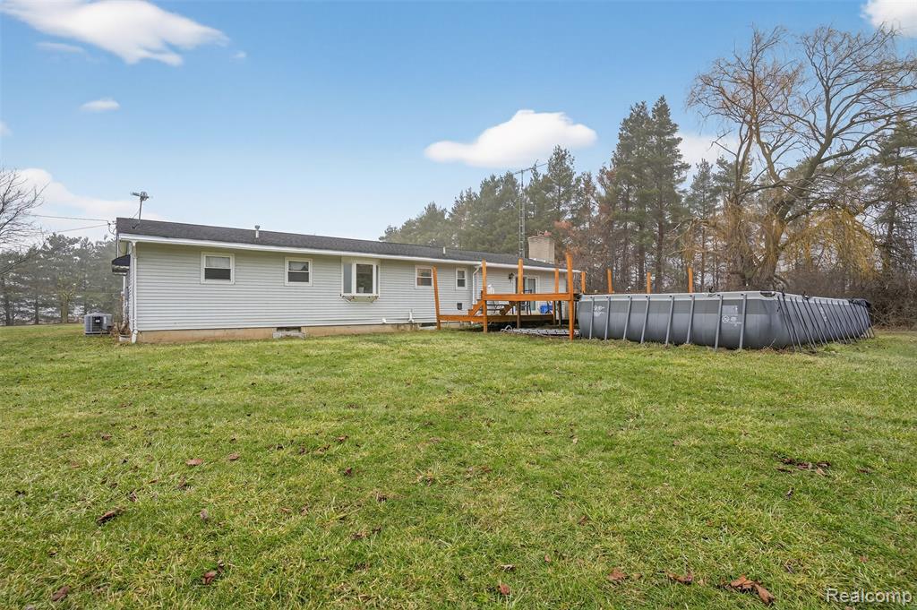 9411 Jennings Road, Grand Blanc, MI 48439 — Photo 31