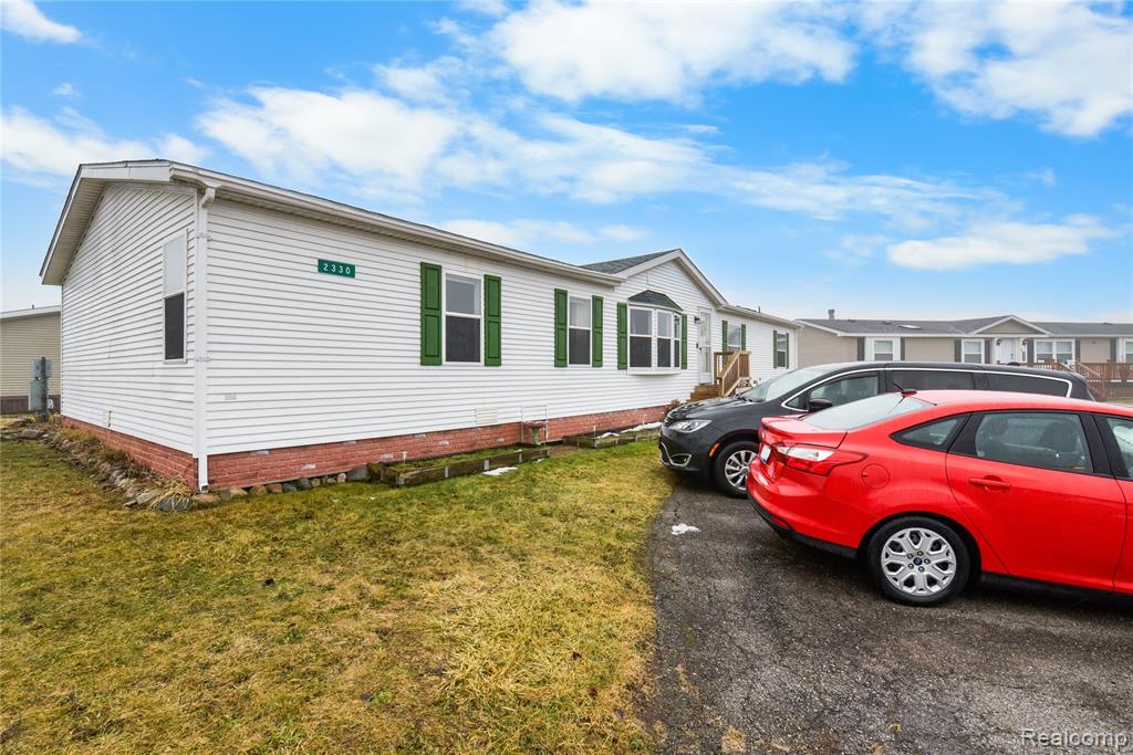 2330 CHARTER OAK Court, Newport, MI 48166 — Photo 46