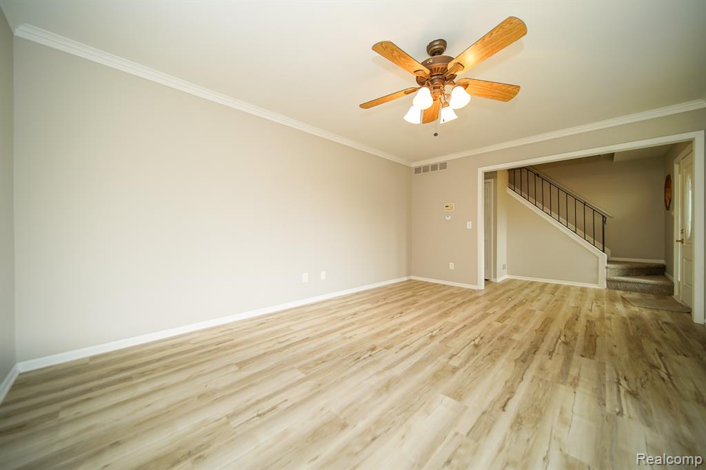 51784 Julies Drive, Clinton Twp, MI 48047 — Photo 13