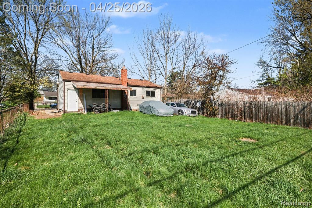 634 Kenilworth Avenue, Pontiac, MI 48340 — Photo 2