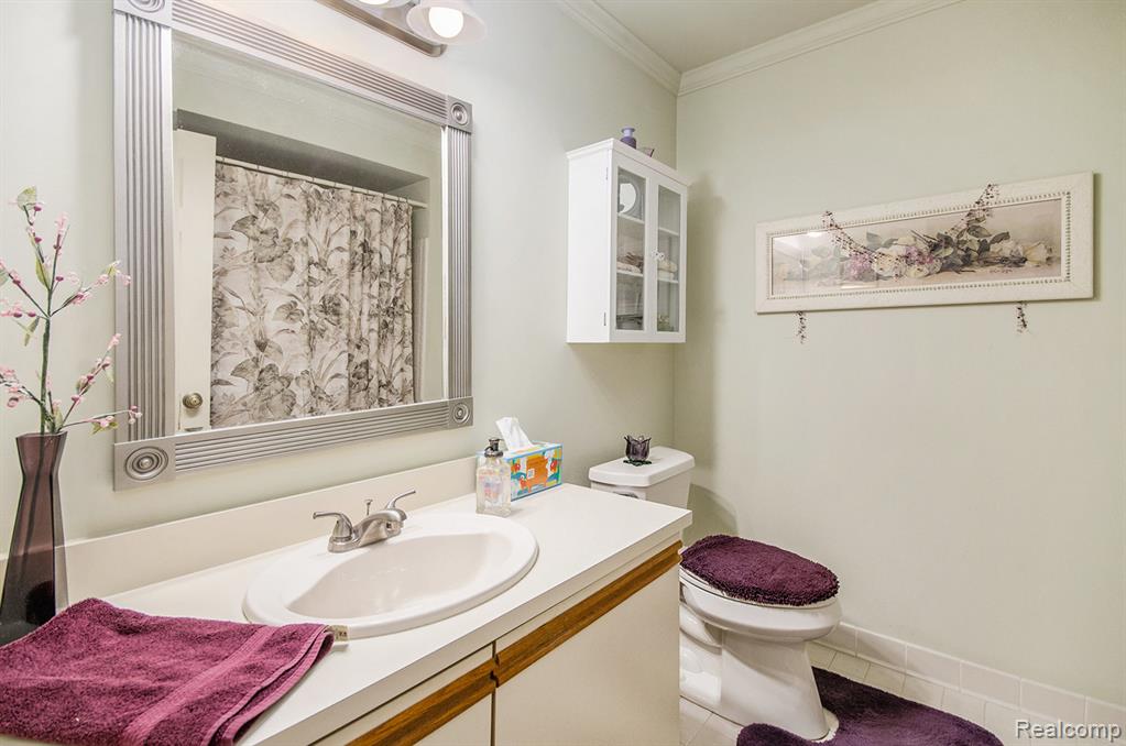 43053 W Kirkwood Drive, 30, Clinton Twp, MI 48038 — Photo 31