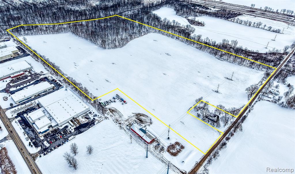 000 Gregory Road, Fowlerville, MI 48836