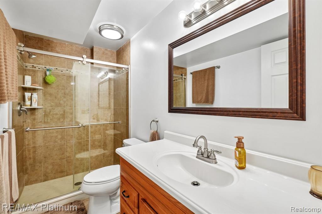 11704 Glen Mary, Byron, MI 48418 — Photo 34