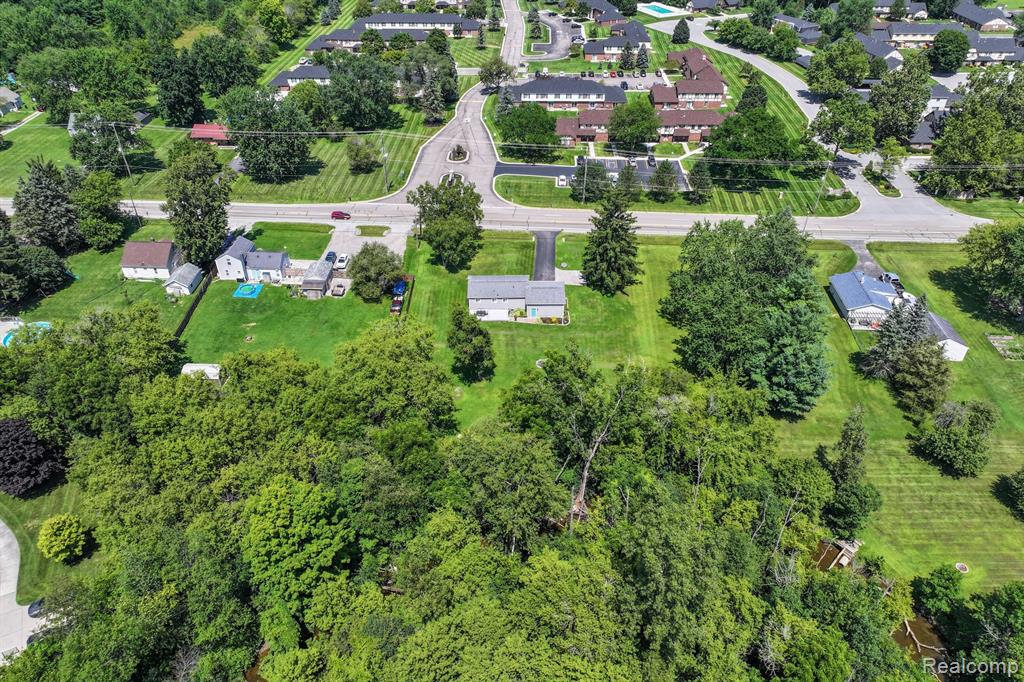 8406 E LIPPINCOTT Boulevard, Davison, MI 48423 — Photo 9