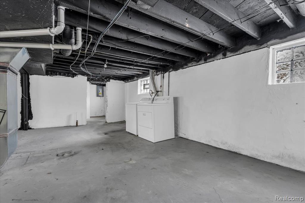 8268 Hudson Avenue, Warren, MI 48089 — Photo 19