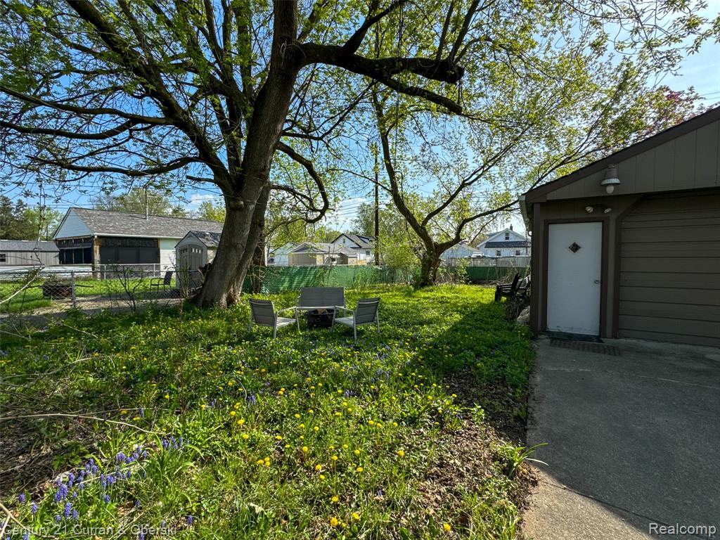 725 S Manitou Avenue, Clawson, MI — Photo 37