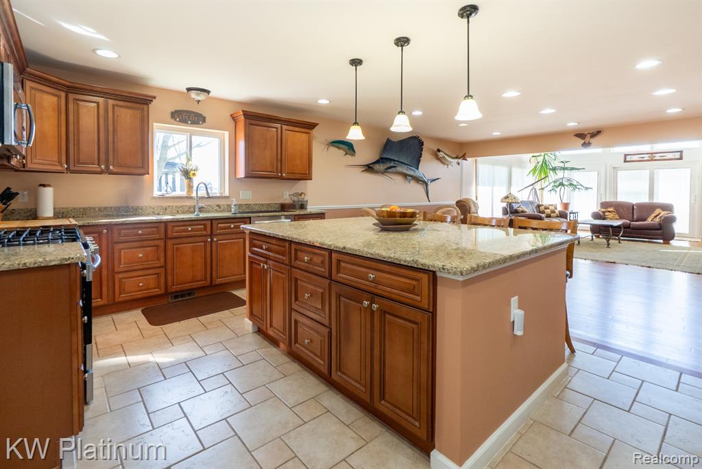 48218 Harbor Drive, Chesterfield, MI 48047 — Photo 34