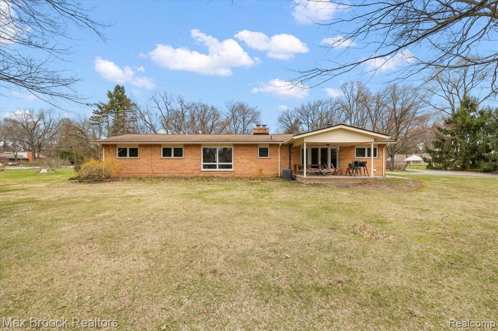 6606 VACHON Court, Bloomfield Hills, MI 48301 — Photo 23