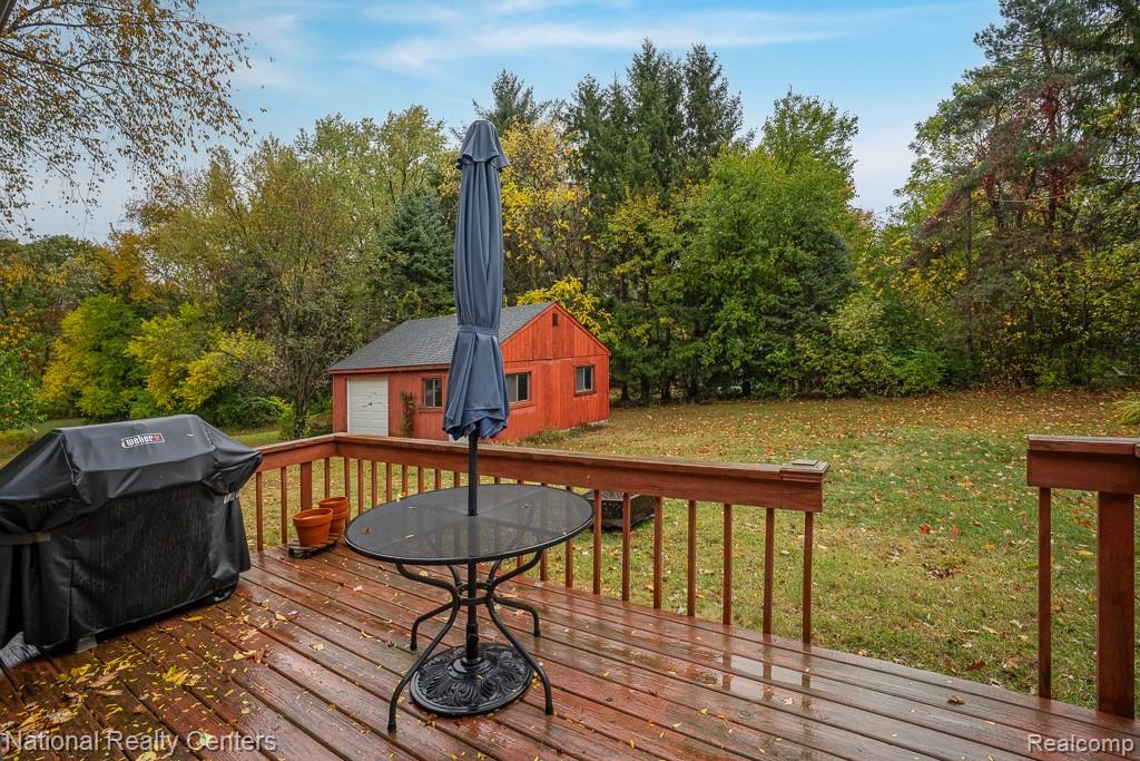 837 Dakota, Rochester Hills, MI 48307 — Photo 31
