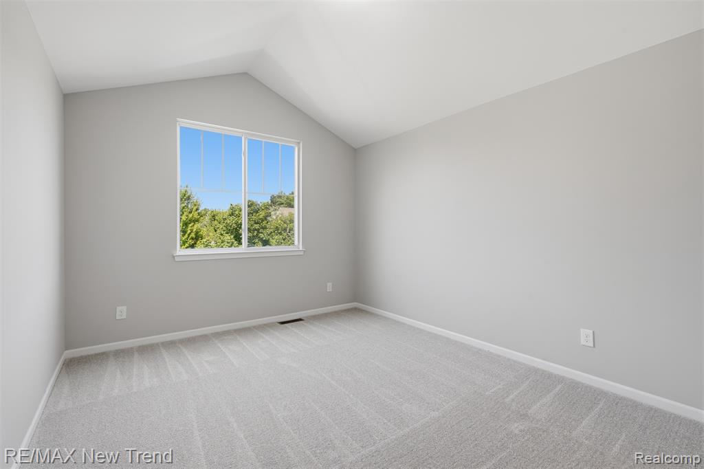7301 VILLAGE PARK Drive, Independence, MI — Photo 38