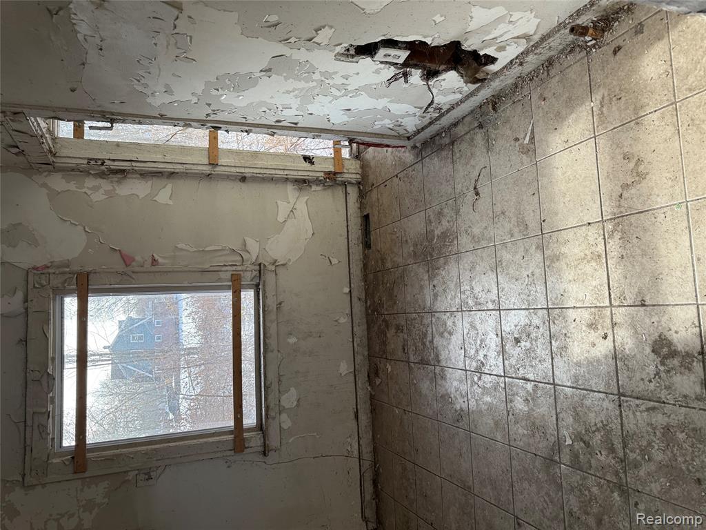 8611 Chalfonte Street, Detroit, MI 48238 — Photo 9