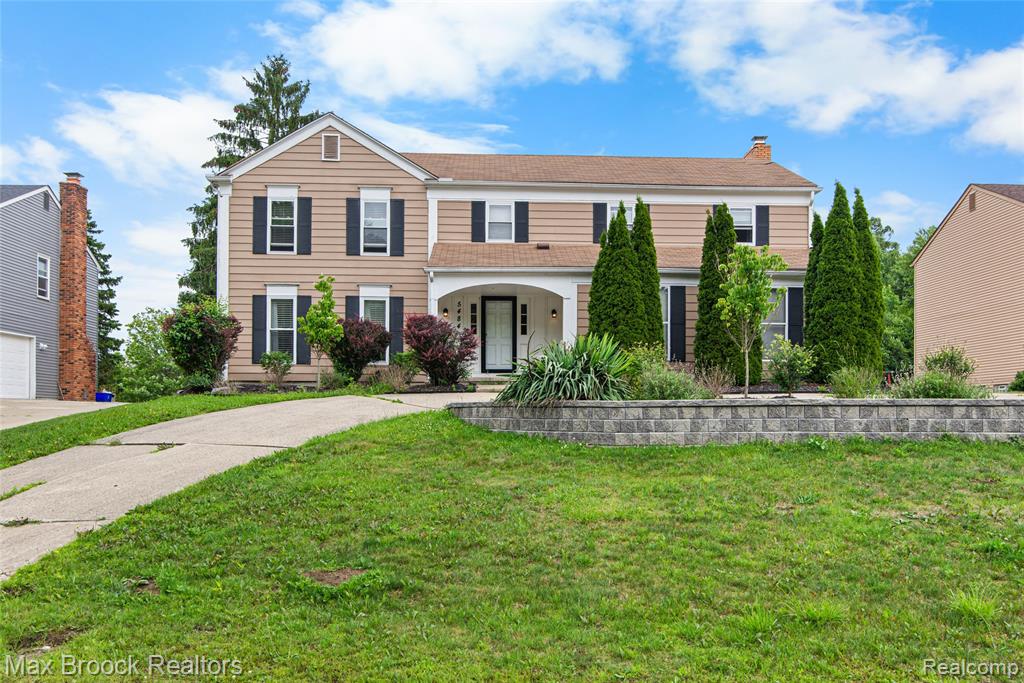 5484 Kingsfield Drive, West Bloomfield, MI — Photo 3