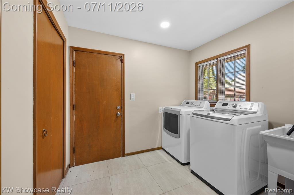 8362 Sunburst, Center Line, MI 48015 — Photo 27