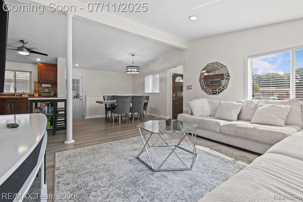 9756 Buckingham Avenue, Allen Park, MI 48101 — Photo 6