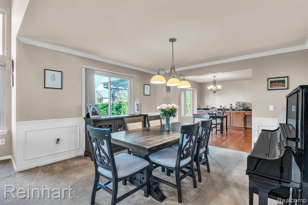 25340 VILLAGEWOOD, South Lyon, MI 48178 — Photo 7