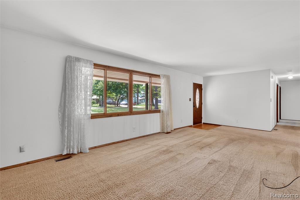 8668 Cooley Beach Drive, White Lake, MI — Photo 7