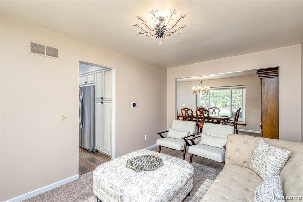 7464 WESTBURY Boulevard, West Bloomfield, MI — Photo 10
