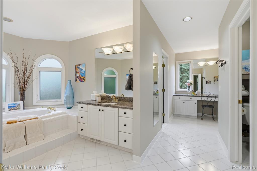 2784 Murfield Court, Rochester, MI 48306 — Photo 21