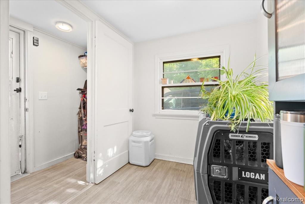 726 W Willow Street, Lansing, MI 48906 — Photo 14