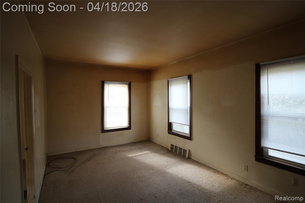 120 E Lafayette Street, Milford, MI 48381 — Photo 11