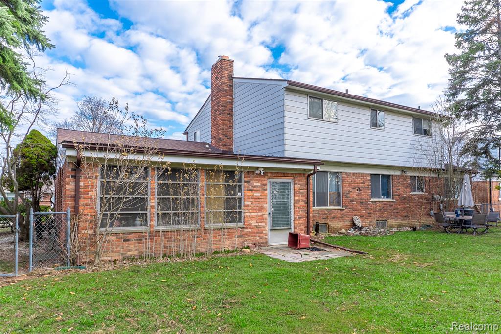 8362 Sunburst, Center Line, MI 48015 — Photo 57