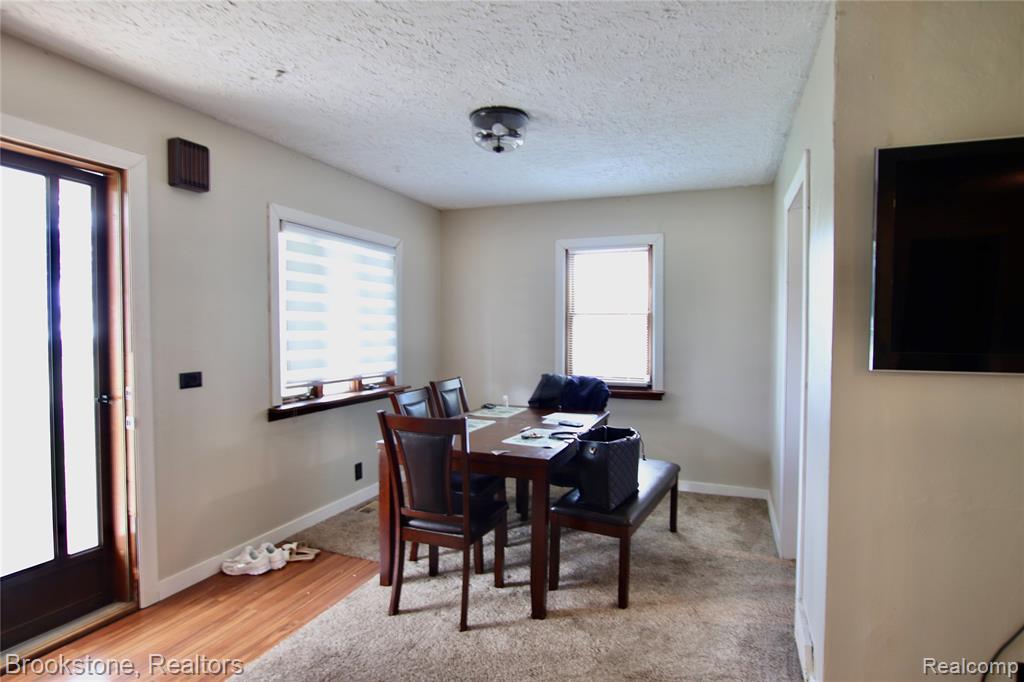 4303 Columbine Avenue, Burton, MI 48529 — Photo 6