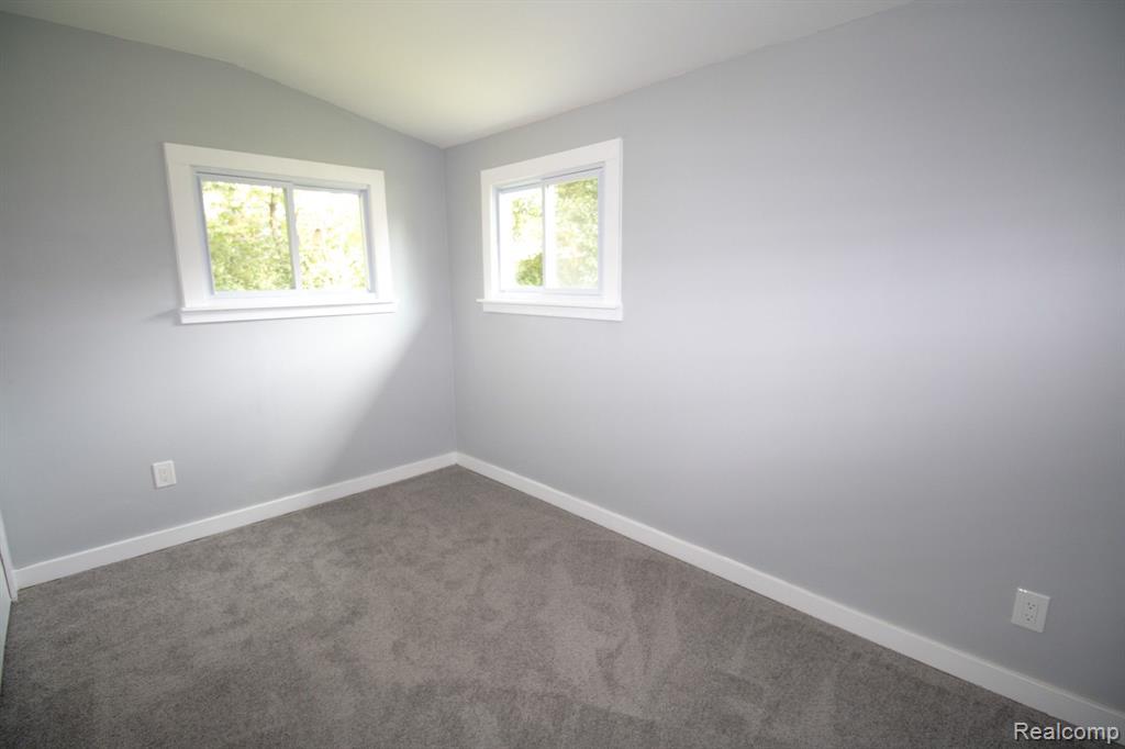 5480 OAK PARK Drive, Clarkston, MI — Photo 23
