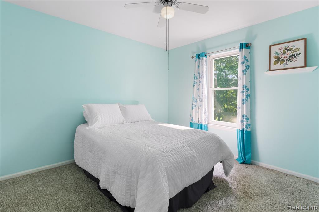 7898 Moonwood Place, Westland, MI — Photo 16