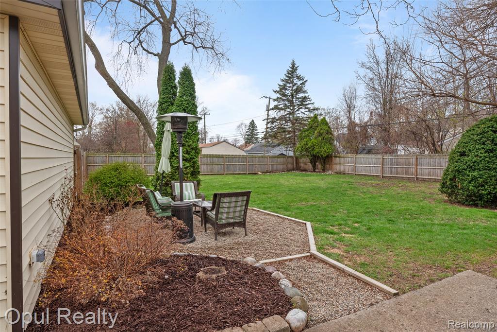 15513 Norborne, Redford, MI 48239 — Photo 9
