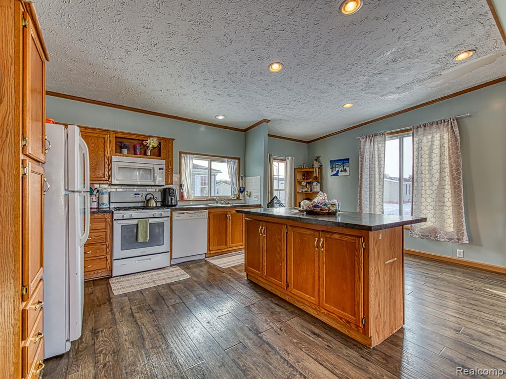869 Trey Ridge, Monroe, MI 48161 — Photo 3