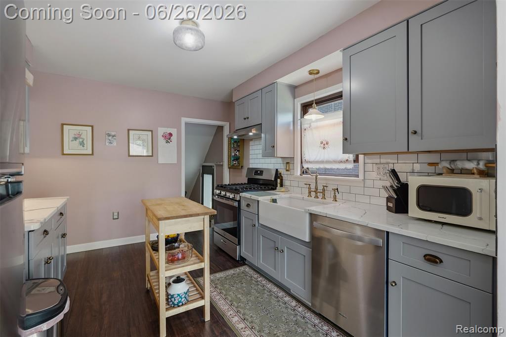 461 Manor Street, Grosse Pointe Farms, MI 48236 — Photo 16