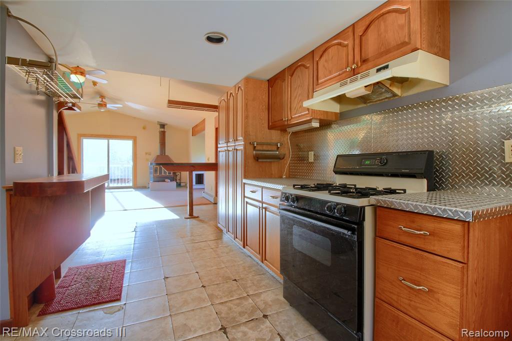 49765 Willis Road, Sumpter, MI 48111 — Photo 17