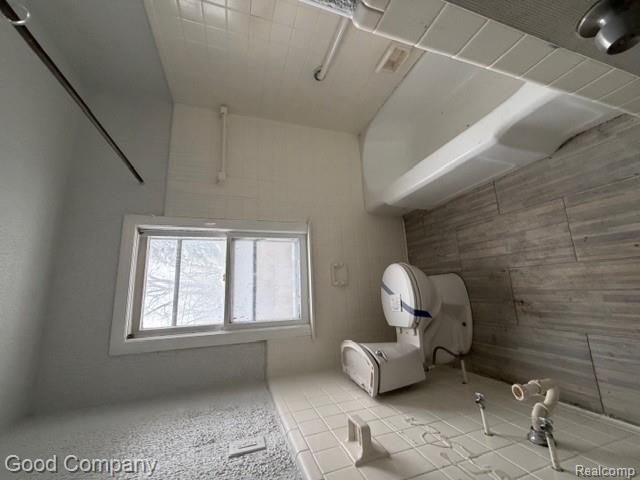 8891 Archdale Street, Detroit, MI 48228 — Photo 10