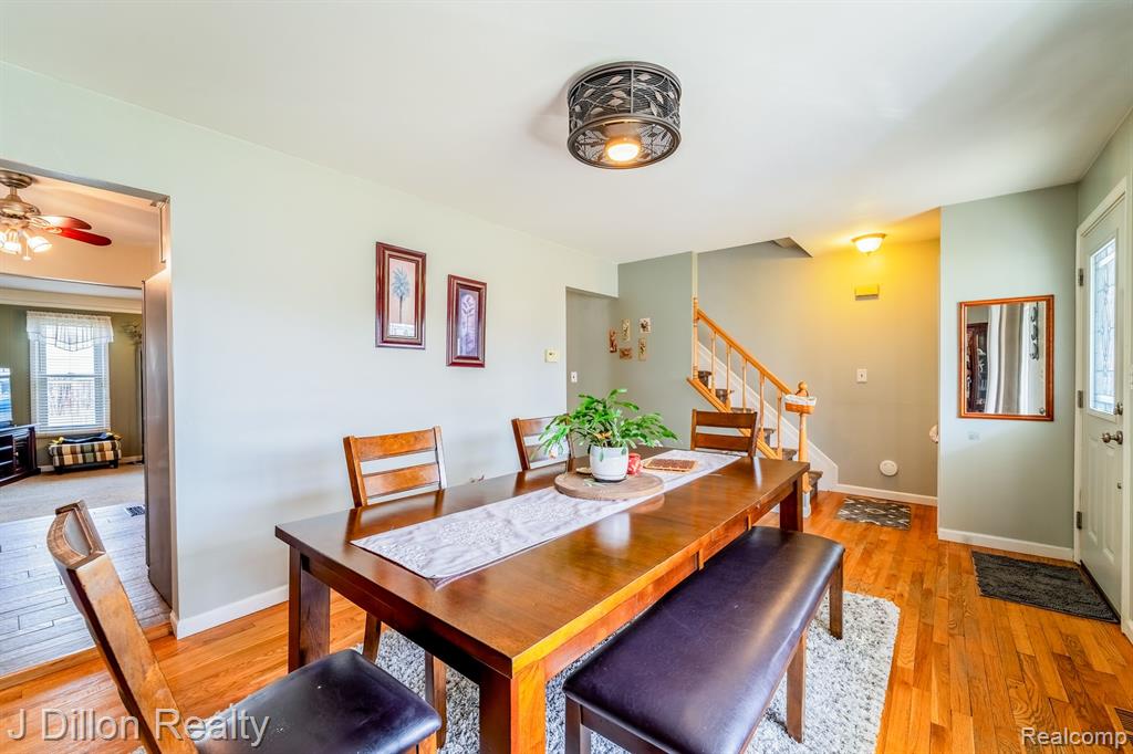 39830 EDMUNDTON Drive, Canton, MI 48187 — Photo 17