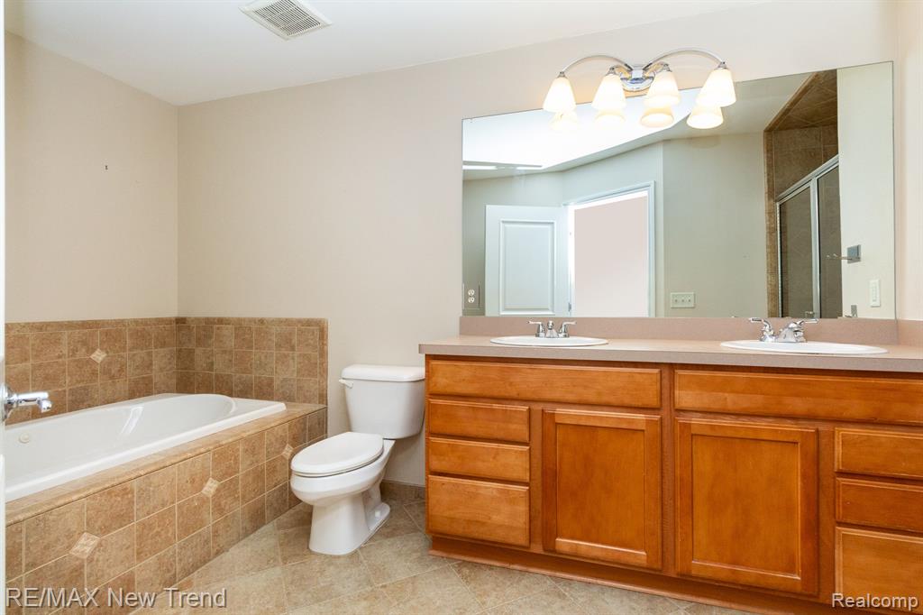 29319 DOUGLAS Drive, Novi, MI 48377 — Photo 20