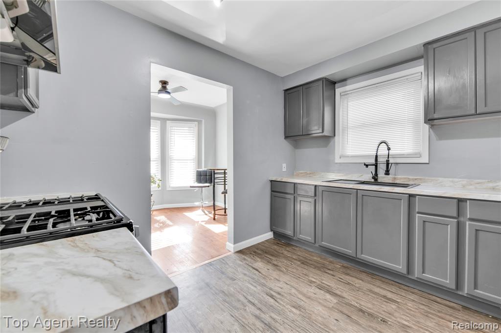 9917 Rutland Street, Detroit, MI 48227 — Photo 11