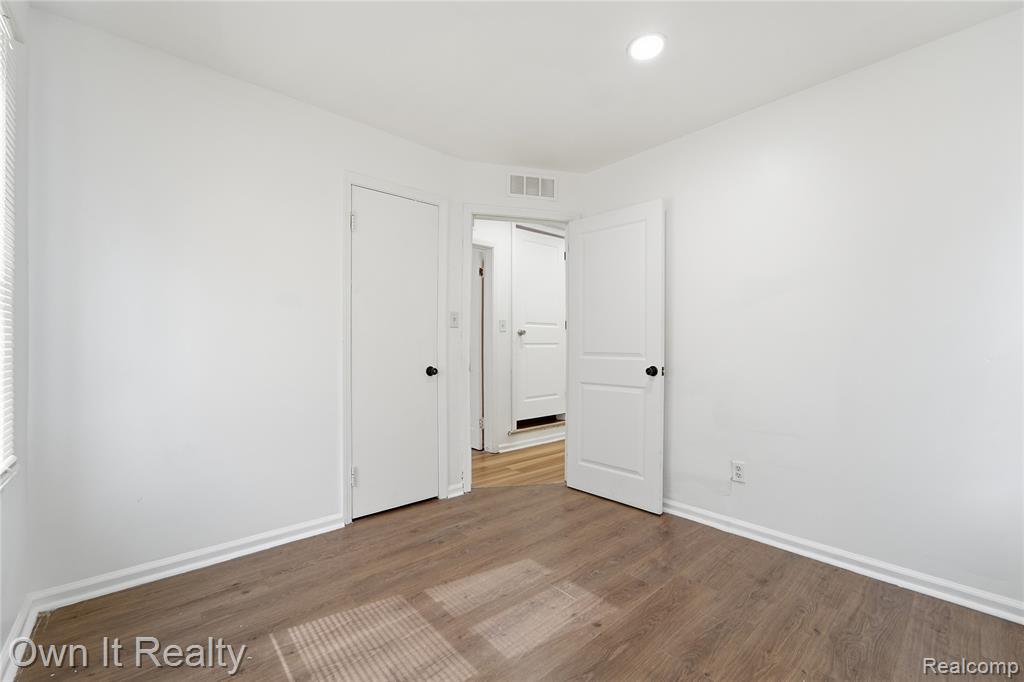 6454 Vaughan Street, Detroit, MI 48228 — Photo 16