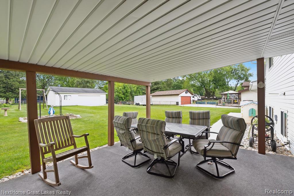 4098 Sam Snead Drive, Flint, MI 48506 — Photo 39