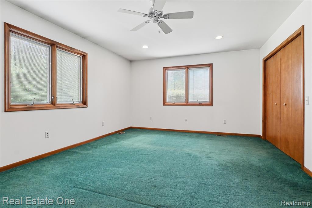 6920 Pontiac Trail, West Bloomfield, MI 48323 — Photo 18